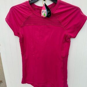 Size M, Roxy wicking shirt